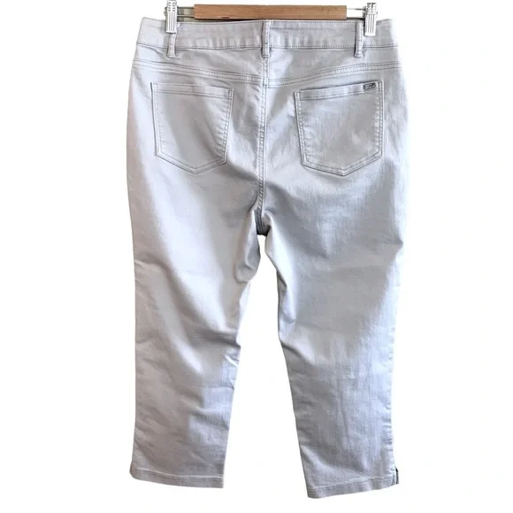 Up! Cropped Capri - Picture 11 of 11